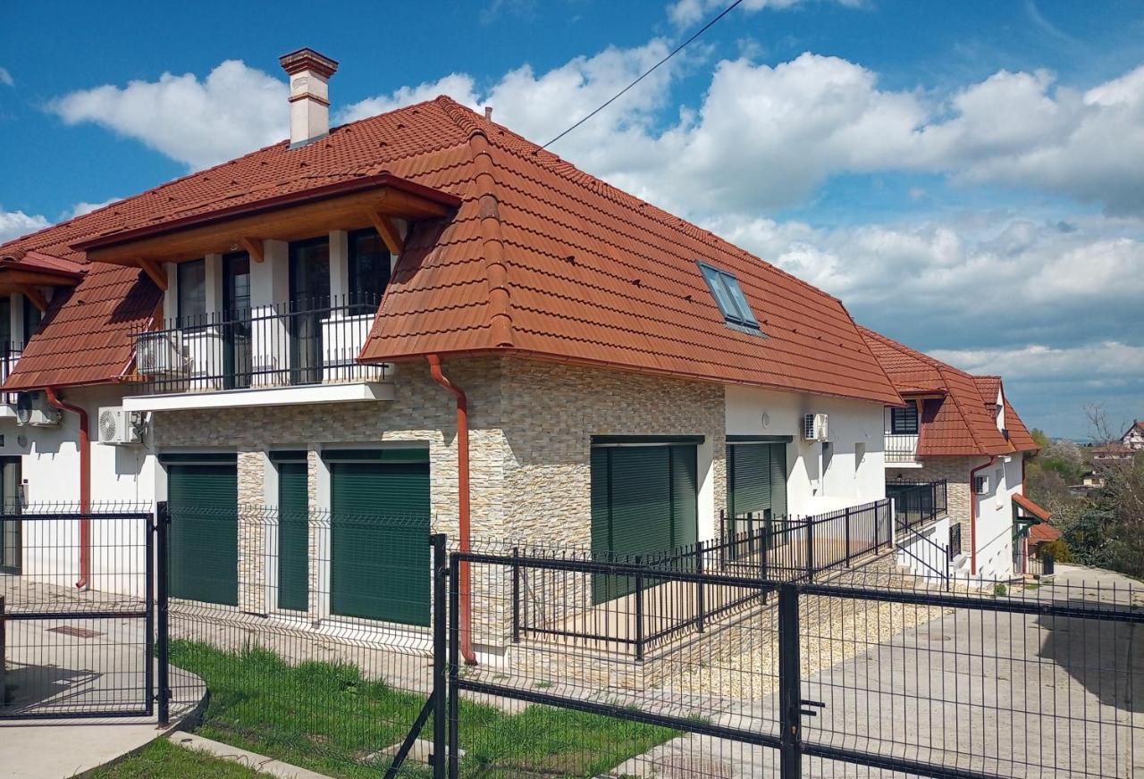 Szellorozsa Apartman Fonyod Exterior photo